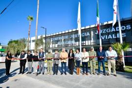 El alcalde Román Cepeda inauguró el nuevo Centro de Justicia Municipal de Torreón, un modelo único en el país que refuerza la seguridad y la justicia cívica, con una inversión de más de 42 millones de pesos en infraestructura y equipamiento.