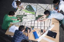 El posgrado busca formar especialistas capaces de responder a desafíos como movilidad, vivienda, espacio público y densificación urbana.