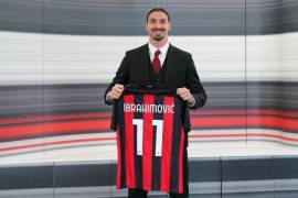 Zlatan Ibrahimovic renueva con el Milan hasta el 2022