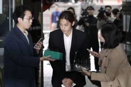 Arrestan al astro K-pop Jung Joon-young por videos sexuales