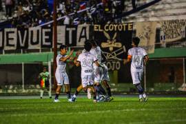 Braulio Ordóñez y Martín Vara anotaron los goles que dieron el triunfo a Saltillo Soccer en el clásico ante Halcones de Saltillo.