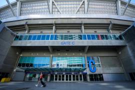 Algunos hoteles están abandonando estrategias que planearon por años para el evento futbolístico.