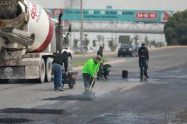 La rehabilitación del pavimento pretende brindar mayor seguridad a quienes transitan diariamente por estas vialidades.