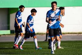 Saltillo Soccer remontó tras el empate de la visita en el segundo tiempo.