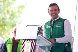 El senador Gabriel Elizondo Pérez presentó una iniciativa para regular el traslado de combustible destinado al abastecimiento de maquinaria y equipo de trabajo.