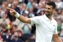 Novak Djokovic festejó su debut triunfal en Wimbledon ante el checo Vit Kopriva.