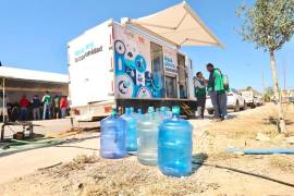 El camión potabilizador recorrerá colonias y ejidos de Ramos Arizpe para distribuir agua potable de manera gratuita.