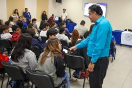 En el encuentro se imparten conferencias sobre temas como criminología, salud, habilidades y derechos humanos.