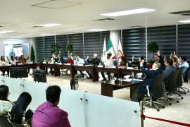 Se manera unánime, los integrantes del Cabildo votaron a favor de la separación del cargo de dos regidores.