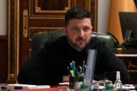 El presidente de Ucrania, Volodímir Zelenski habla en una conferencia de prensa en Kiev, Ucrania.