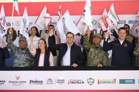 El banderazo se realizó en el Pueblo Mágico de Arteaga.