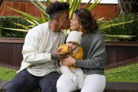 Ellia Green (izq) con su pareja Vanessa Turnbull-Roberts y la hija de ambas, Waitui, en Sydney el 15 de agosto del 2022.