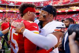 Justin Fields llegará a los Chiefs de Kansas City tras su paso por los Jets, en un movimiento que le dará profundidad al equipo mientras Patrick Mahomes se recupera rumbo a la temporada 2026 de la NFL.