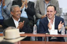 El gobernador del Estado, Manolo Jiménez, y el líder de la CTM en la entidad, Tereso Medina, encabezaron el evento.