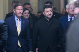 El presidente de Ucrania, Volodymyr Zelenskyy, , a su llegada al Capitolio de Estados Unidos para una reunión bipartidista de la Ley de Sanciones a Rusia e irán Lindsey O. Graham.