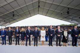 Conmemoran Joe Biden, Emmanuel Macron y 25 líderes mundiales los 80 años del desembarco en Normandía | Foto: AP