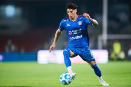 El mexicano Jorge Sánchez es uno de los principales objetivos del PAOK en el mercado europeo, mientras Cruz Azul analiza las ofertas para definir su futuro rumbo al futbol de Grecia.