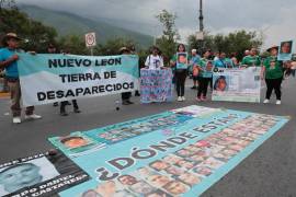 Este colectivo ciudadano se manifestó en los alrededores del estadio Monterrey, previo al juego entre Suecia y Túnez.