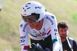 Isaac del Toro se mete al Top 15 en el arranque de la Vuelta al País Vasco