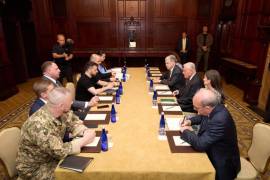 Volodímir Zelenski, llevó acabo una reunión con algunos líderes europeos entre ellos, la presidenta de la CE, Ursula von der Leyen, y el presidente finlandés, Alexander Stubb, antes de su encuentro con Donald Trump.