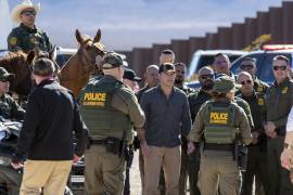 Hegseth visitó la base militar de Fort Bliss, en El Paso, Texas, a donde llegó una parte de los mil 500 soldados enviados a la frontera.