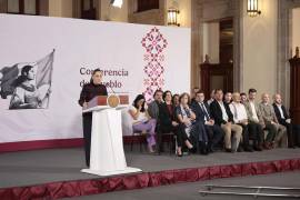 Claudia Sheinbaum anunció un plan para reforzar la seguridad en las zonas productoras de Michoacán y abrir una mesa de diálogo con EU para reanudar “lo más pronto posible” las exportaciones de aguacate.