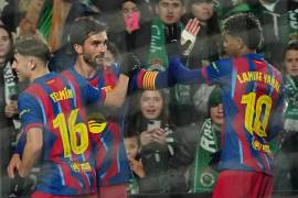 Ferran Torres abrió el marcador y Lamine Yamal sentenció el triunfo del Barcelona 2-0 ante Racing de Santander para avanzar a los Cuartos de Final de la Copa del Rey.