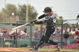Saraperos luchó en los innings finales, pero no logró completar la remontada en Nuevo Laredo.