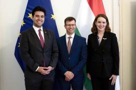 Samson, de 27 años, ha estado a la vanguardia de los esfuerzos de la administración Trump para cultivar los lazos de Washington con la extrema derecha europea.