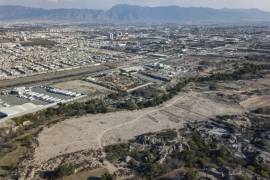 Saltillo: tras tres años de anuncio, se construyen cinco viviendas de fraccionamiento industrial