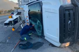 El conductor presentó una contusión en la espalda, pero no sufrió lesiones de gravedad.