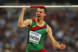 Mexicano acaricia medalla en salto de altura