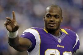 Adrian Peterson le coquetea a los Giants de Nueva York