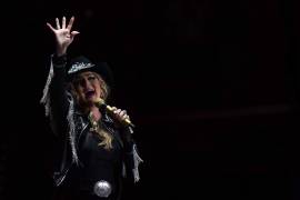 Alicia defendió a la periodista Blanca Martínez, dándole validez a la carta que leyó en el programa de Univision denunciando a Arturo Carmona de violento.