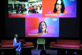 La representante de ONU Mujeres México, Moni Pizani, habla durante una conferencia de prensa en Ciudad de México. Más de 10 millones de mujeres en México han padecido violencia digital.