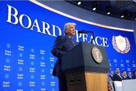 En febrero de 2025, Trump anunció que Estados Unidos “tomaría el control” y “se adueñaría” de Gaza, aunque el acuerdo que creó la Junta de Paz no llegó a ese extremo.