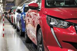 En el periodo enero-agosto del 2024 las ventas de autos nuevos acumulan 962 mil 870 unidades.