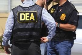 DEA abre vacantes para trabajar en México y combatir el narco