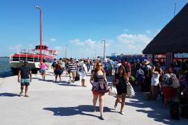 Amenazan con cerrar Holbox a los turistas