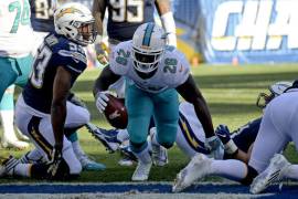 Dolphins brillan ante Chargers