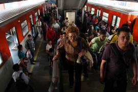 Cierran estación Zapata del Metro en CDMX por fuga de gas