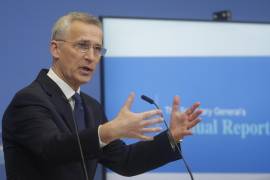 El secretario general de la OTAN, Jens Stoltenberg, presenta el informe anual 2021 de la Alianza durante una conferencia de prensa en Bruselas, Bélgica.