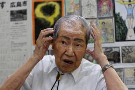 En esta foto de archivo del 28 de agosto de 2013, Sunao Tsuboi, entonces copresidente de la Confederación Japonesa de Organizaciones de Sufrimiento de Bombas A y H, habla durante una entrevista en su oficina en Hiroshima, en el oeste de Japón. AP/Shizuo Kambayashi