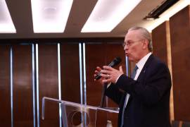 José Medina Mora, presidente del Consejo Coordinador Empresarial (CCE) durante una conferencia de prensa.
