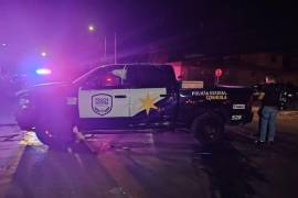 Los uniformados fueron trasladados para su valoración médica.