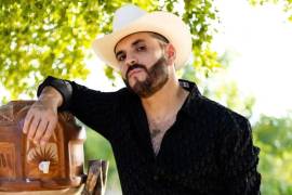 El Komander habló durante una transmisión en vivo sobre el rumor de una fiesta en su rancho.