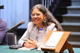 De Japón a México: Carmen Ávila presenta en Saltillo su libro ‘El vuelo de las grullas’