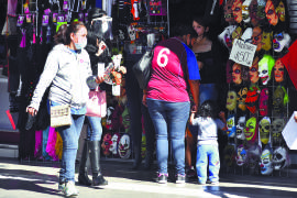 Bajan en Saltillo 80 por ciento ventas en tiendas de disfraces