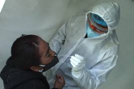 Durante la contingencia, en México 251 mil 237 miembros del personal de salud han contraído el virus.
