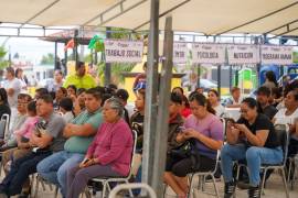 El DIF Ramos Arizpe instaló una brigada con servicios médicos y trámites a bajo costo en la plaza Escorial.